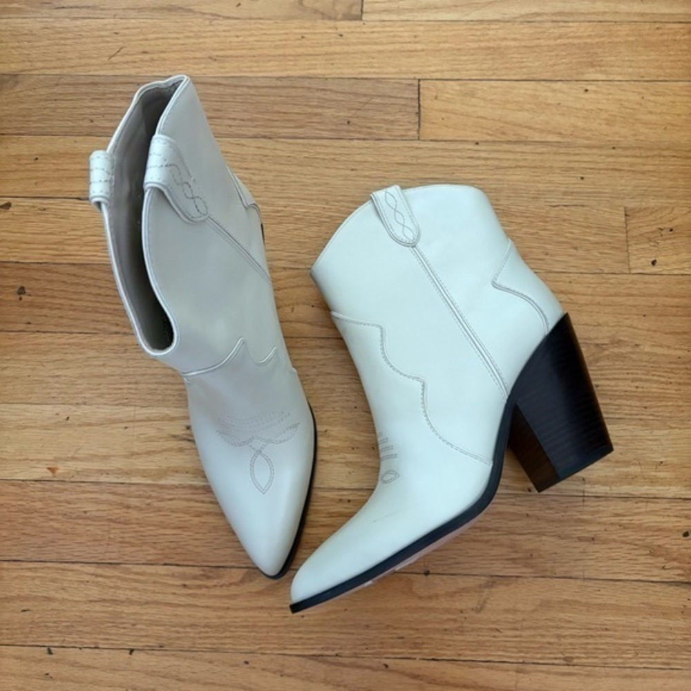 Paige White White Leather Western Ankle Boots Size 9.5